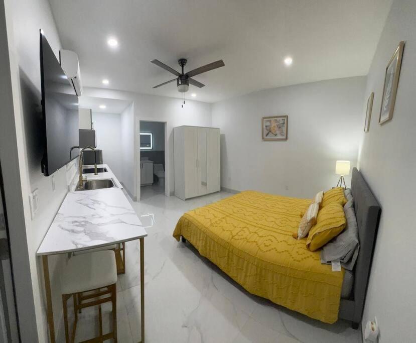 Stunning Deluxe Studio Hialeah Esterno foto