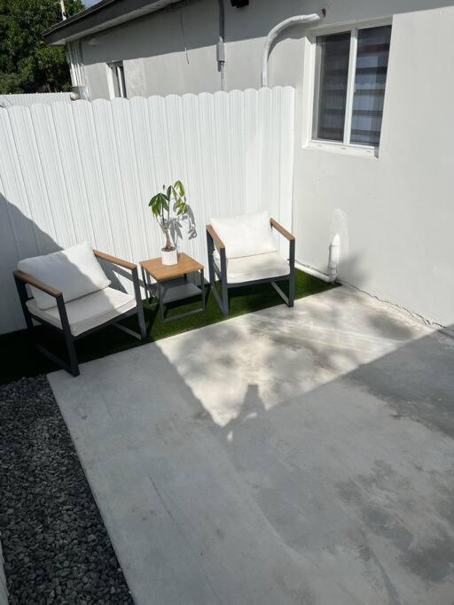 Stunning Deluxe Studio Hialeah Esterno foto