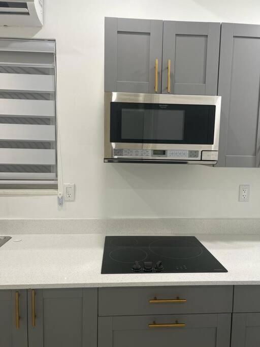 Stunning Deluxe Studio Hialeah Esterno foto