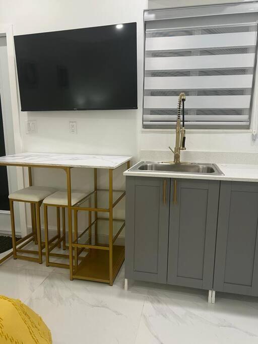 Stunning Deluxe Studio Hialeah Esterno foto